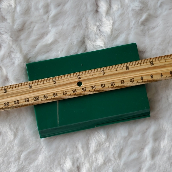 SHADES OF CHRISTMAS PRESENT Eyecolor Collection VINTAGE eyeshadow AVON 1989 NIB - Picture 7 of 9